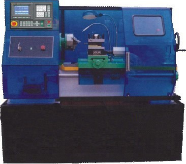 <b>YUY-6135液晶數控車床</b>