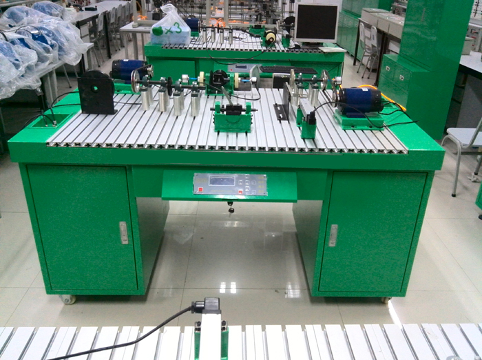 <b>YUY-DJB機械創(chuàng)新設計及搭接實驗臺</b>