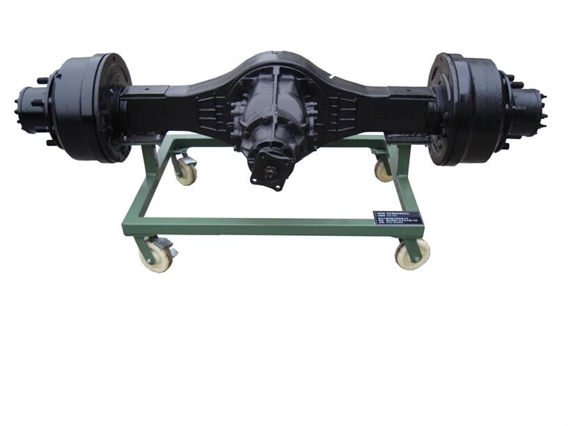 <b>YUY-NJ22農(nóng)機(jī)驅(qū)動(dòng)橋?qū)嵱?xùn)臺(tái)</b>